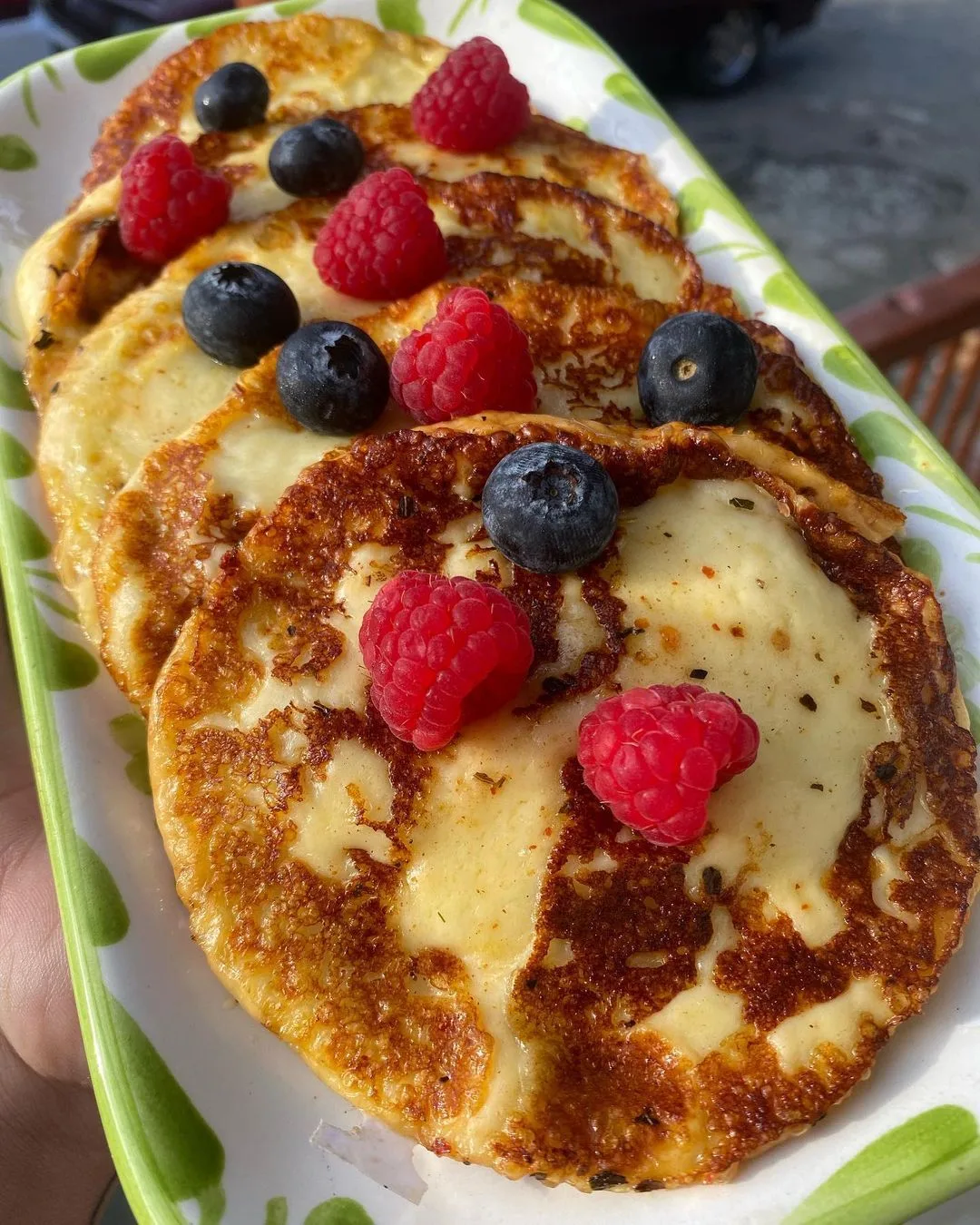QUESO ASADO CON FRUTOS ROJOS