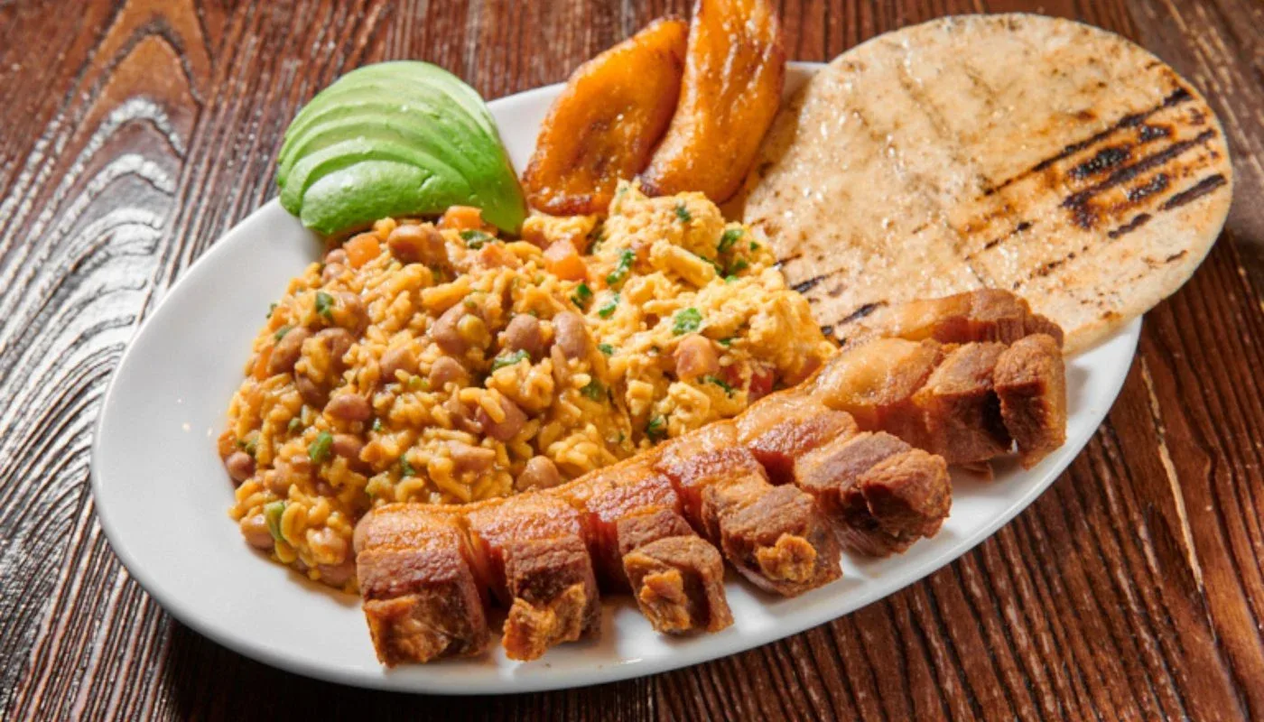 Calentao - Chicharrón
